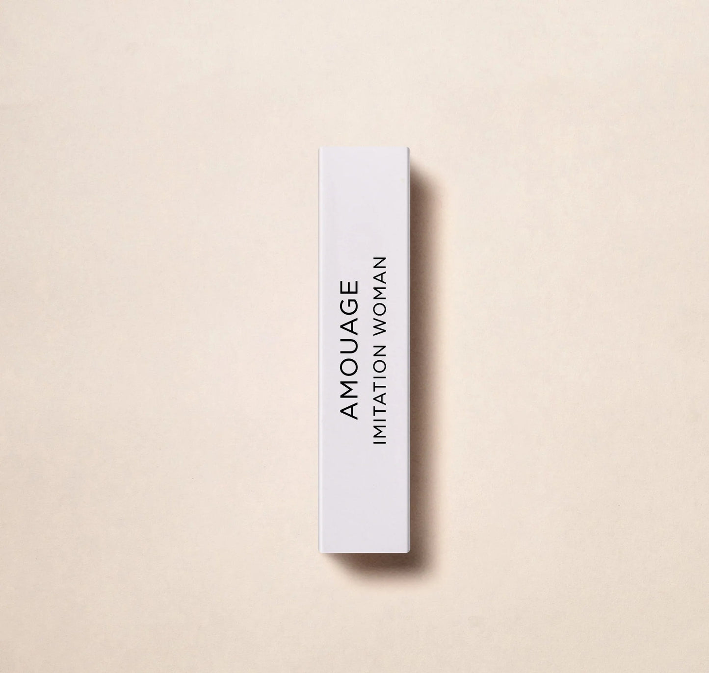 体验 Amouage Imitation Woman 的奢华香氛,不妨试试这款 2ml(0.06 盎司)的官方试用装。这款香水由知名香水品牌 Amouage 倾情打造,散发着优雅精致的气息。非常适合在购买正装香水前试用,或随时补充。