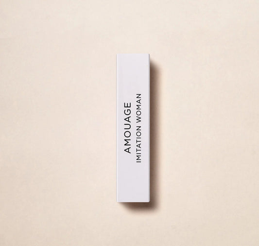 体验 Amouage Imitation Woman 的奢华香氛,不妨试试这款 2ml(0.06 盎司)的官方试用装。这款香水由知名香水品牌 Amouage 倾情打造,散发着优雅精致的气息。非常适合在购买正装香水前试用,或随时补充。