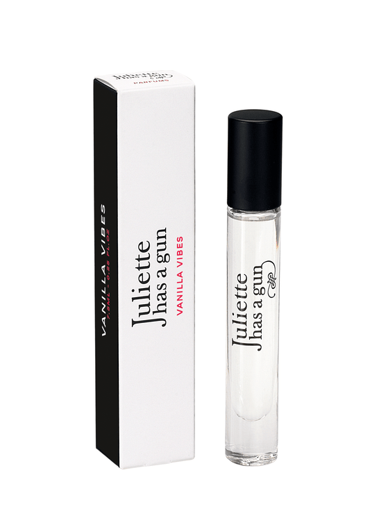 Juliette Has a Gun 香草氛围 4 毫升 0.135 液体盎司盎司。官方香水样品,Juliette Has a Gun Vanilla Vibes 4ml 0.135 fl。盎司。 液量オンsu公式香水sanpuru, Juliette Has a Gun Vanilla Vibes 4ml 0.135 fl.盎司。 официална парфюмна проба, Juliette Has a Gun 香草氛围 4 毫升 0.135 液体盎司。盎司。官方香水,Juliette